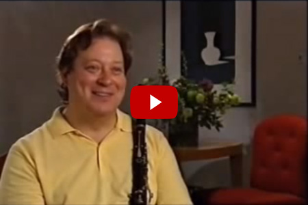 Andrew Marriner plays Mozart Clarinet Concerto I. Allegro